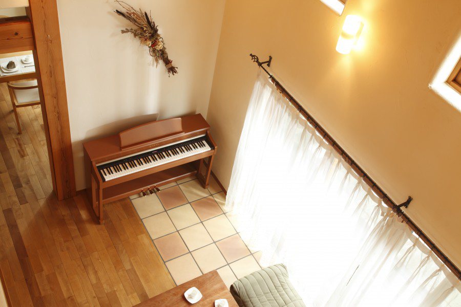 Music City – Tổng Kho Piano, Guitar, Organ | Dịch Vụ Giáo Dục Âm Nhạc