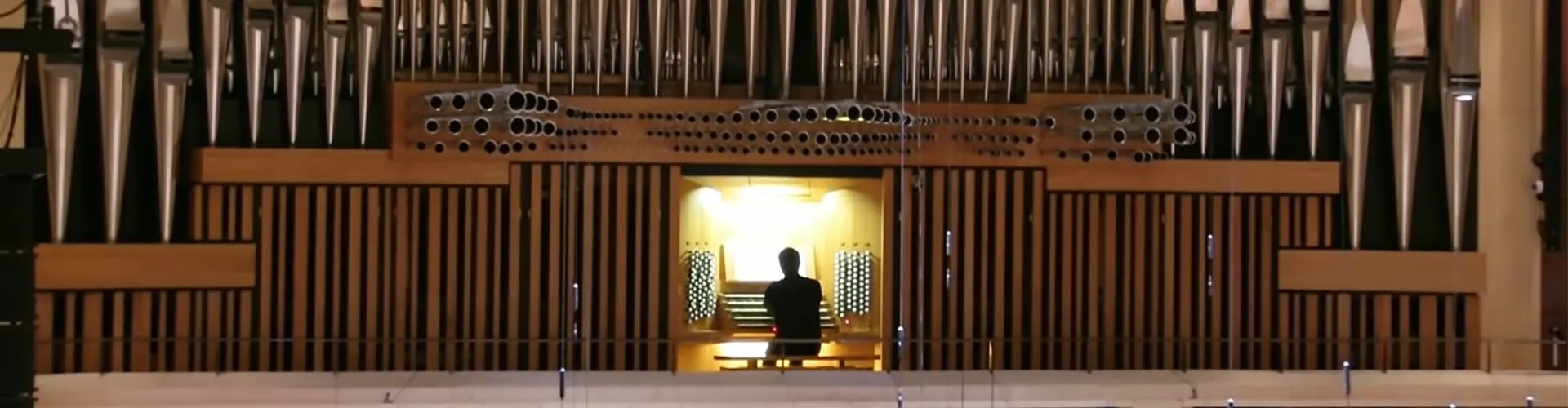 Organ Nhà Thờ