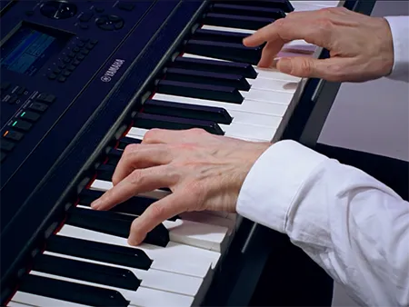 Music City – Tổng Kho Piano, Guitar, Organ | Dịch Vụ Giáo Dục Âm Nhạc